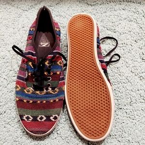 VANS Tribal Pattern Woven Sneakers Unisex Men's 7 / Women's 8.5